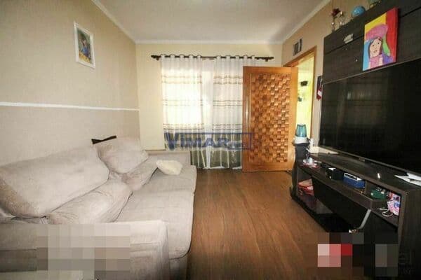 Casa Sobrado com 3 dormitórios, 2 vagas cobertas, 2 WCS, Bairro Jaçanã