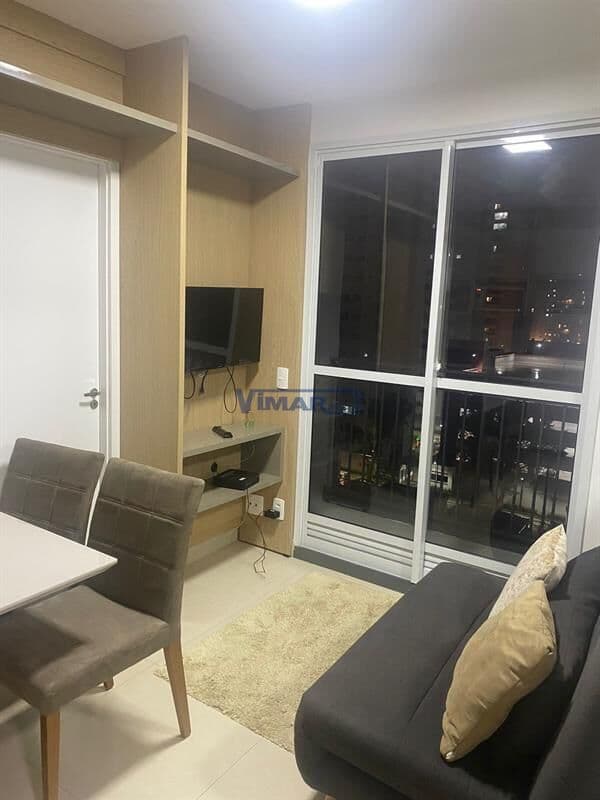 Apartamento Padrão com 2 dormit. wc, 1 vaga de garagem, 2 salas, cozinha, as.