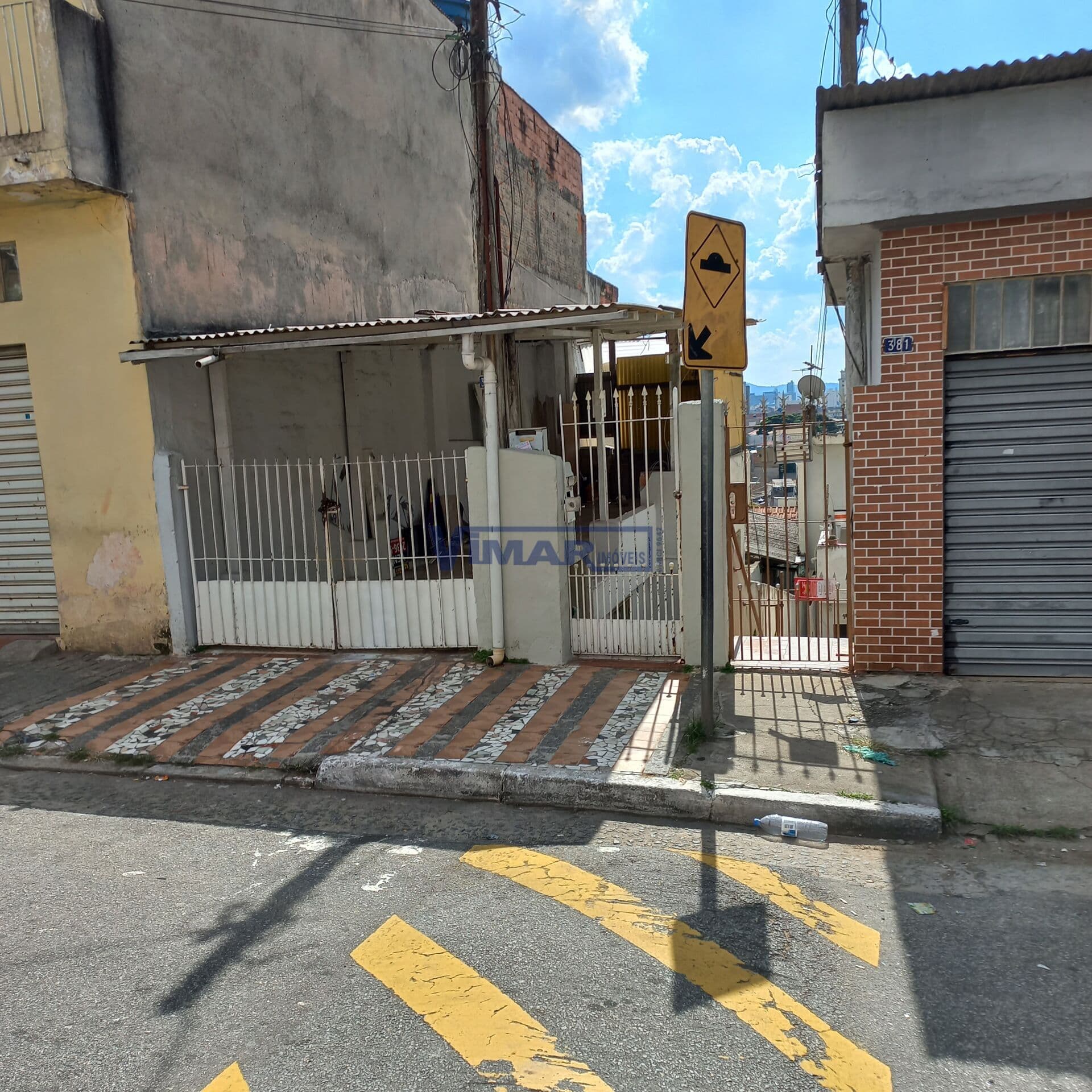 Casa Térrea na Vila Medeiros ,para rendas. São 2 casas.
