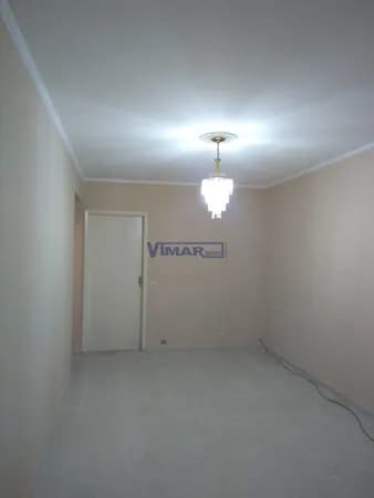 Apartamento Padrão na V. Gustavo, com 2 dorms, wc, 1 vaga coberta, 2 salas, coz, a.s.