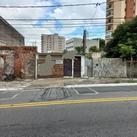 Casa Térrea para reforma, com terreno de 126,00 m2 ( 5,00 m x 25,20 m)