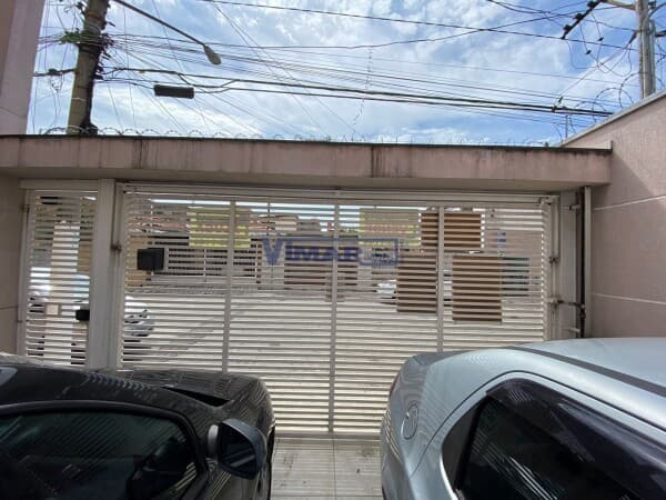 Casa em Condomínio fechado com 1 dormitório, 1 wc, 01 vaga degaragem, sala, cozinha, as,