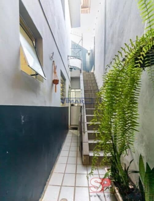 Casa Sobrado na Vila Constança, com 3 dormitórios ( 1 suite) , 4 WCS, vagas para 2 autos cobertas, 2 salas, cozinha, a.s. terraço enorme. coberto.