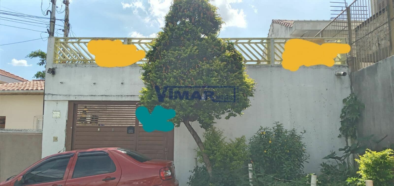 Casa Térrea com enorme quintal com 234,00 m2. São 3 casas no quintalpara rendimentos.