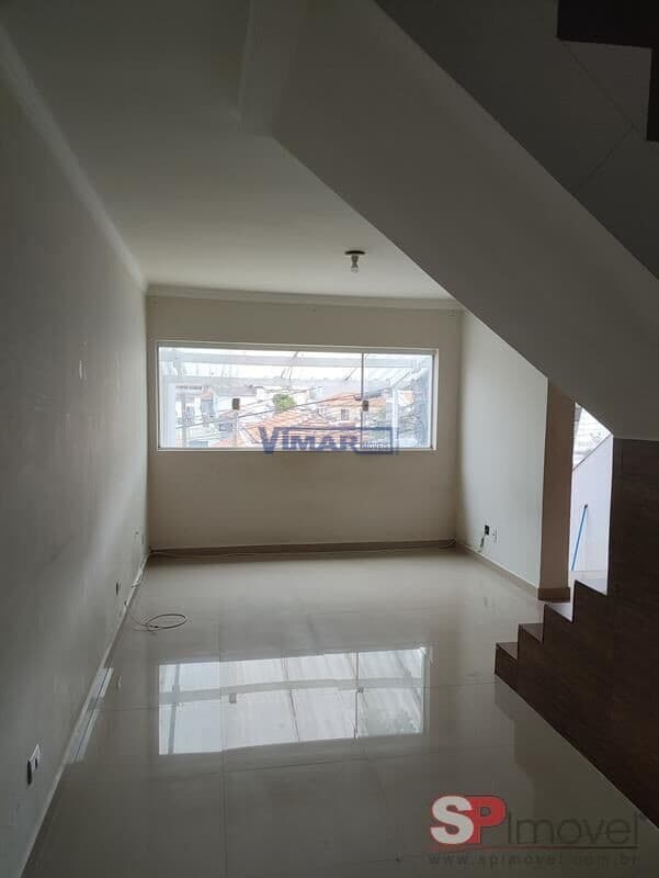 Casa Sobrado no Tucuruvi, local excelente, com 2 dormitórios ( 1 suite), 2 wcs, 2 salas, cozinha, a.s , 100 mts do Metrô e Shopping Tucuruvi.
