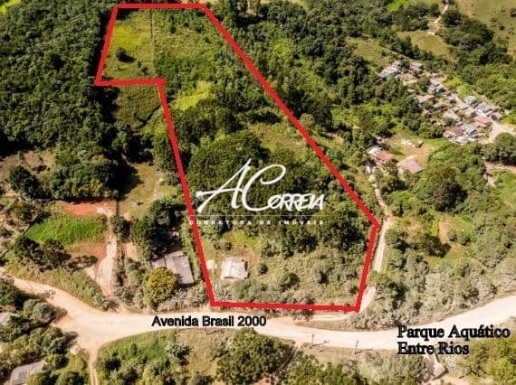 Área com linda vista em frente ao Parque Aquático Entre Rios