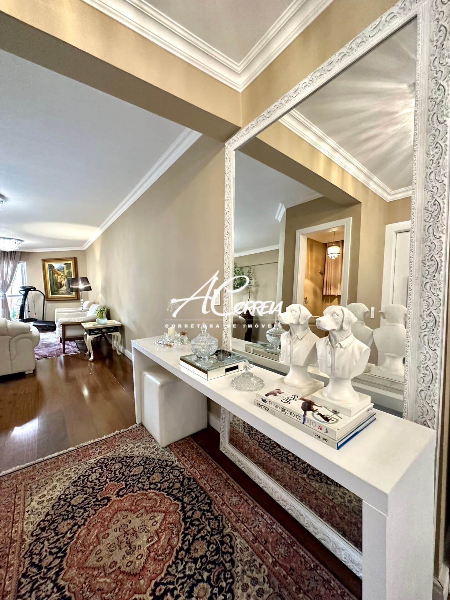 Apartamento Lindo MOBILIADO Mercês, Curitiba/PR