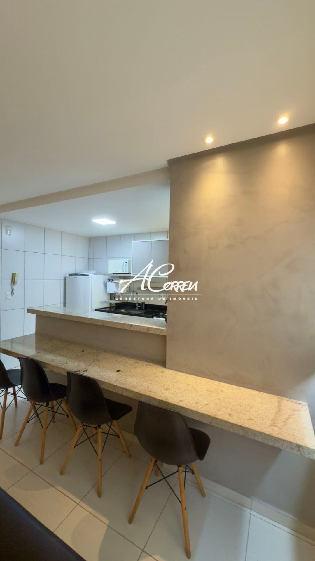 Apartamento Totalmente Mobilado 01 qudra da praia Cabo Branco, João Pessoa/PB