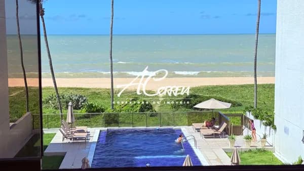 Apartamento Frente Mar Pé na Areia