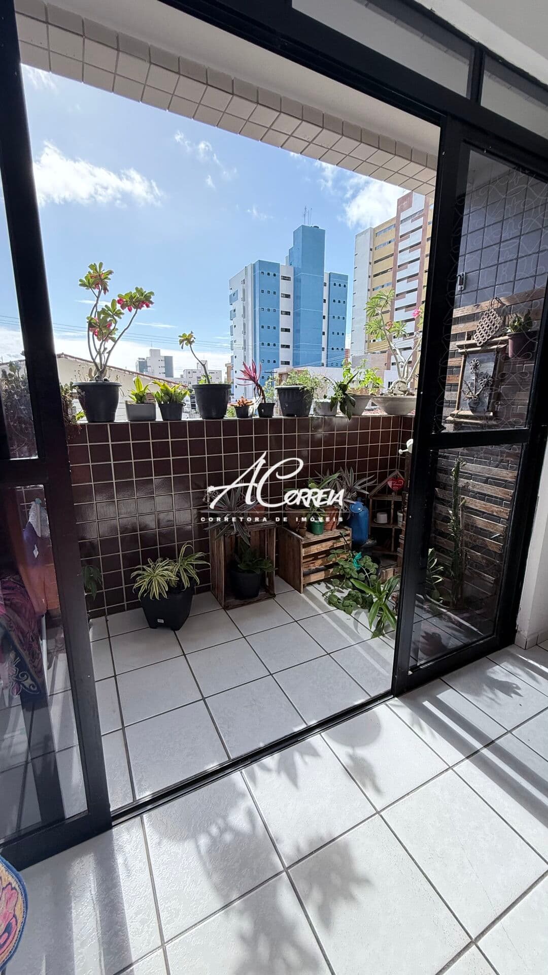 Apartamento a 250m da Praia de Manaíra – Excelente Localização!
