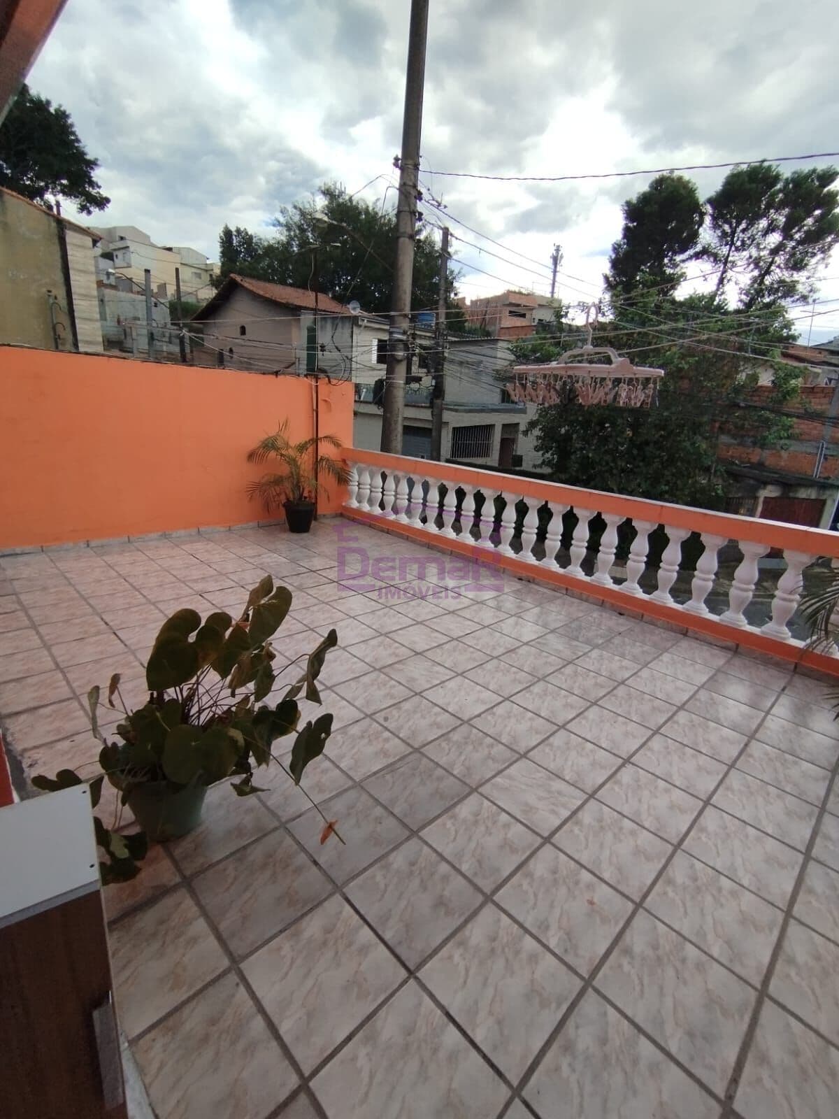 Casa p/ Renda à Venda no Jd. Santo André!