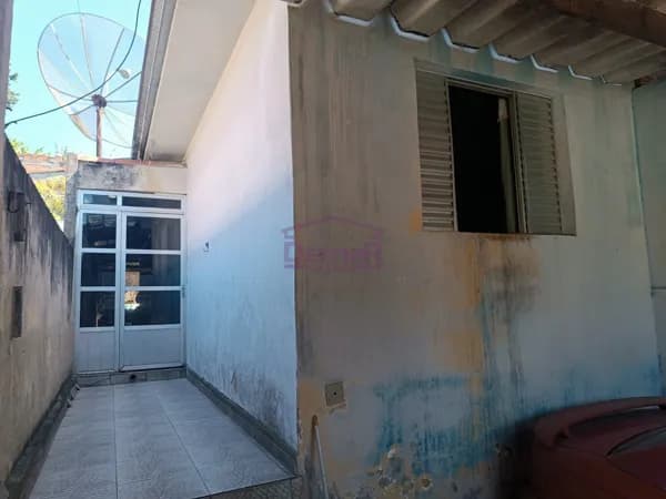 Casa à venda na Vila Suiça!