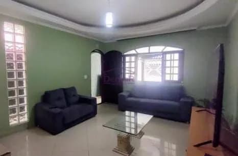Sobrado À Venda no Residencial Vila Rica!