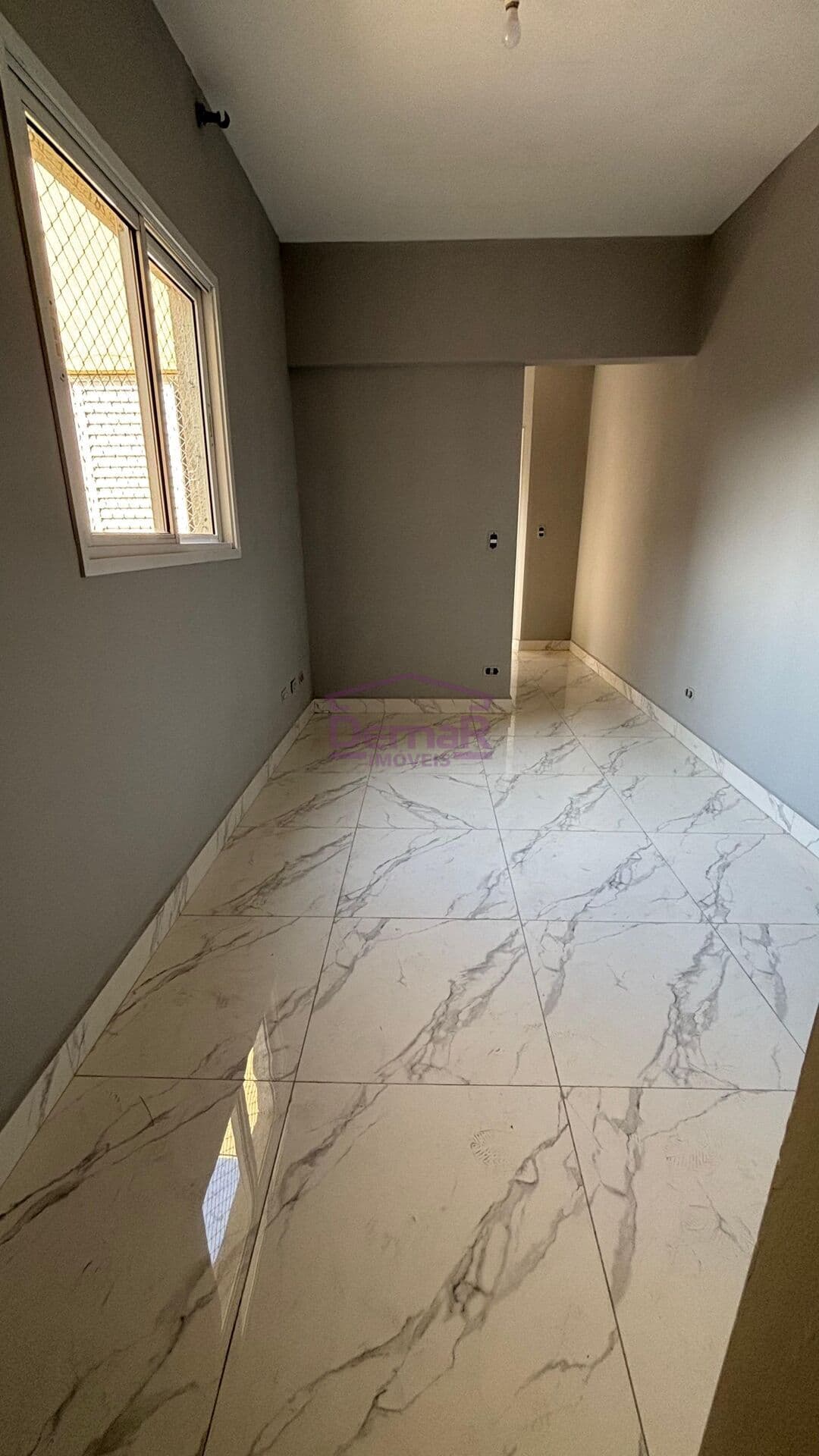 Apartamento S/ Condomínio à Venda!
