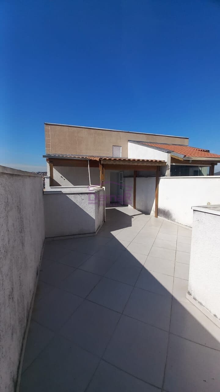 Cobertura C/ Escada Interna À Venda na Vila Junqueira!
