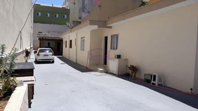 2 casas com terreno plano - Vila Tibiriça
