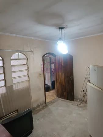 Casa Térrea para Reforma à Venda!