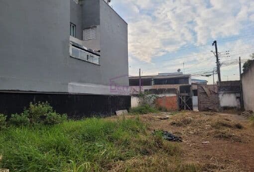 Terreno Plano À Venda no Jd. Santo André!
