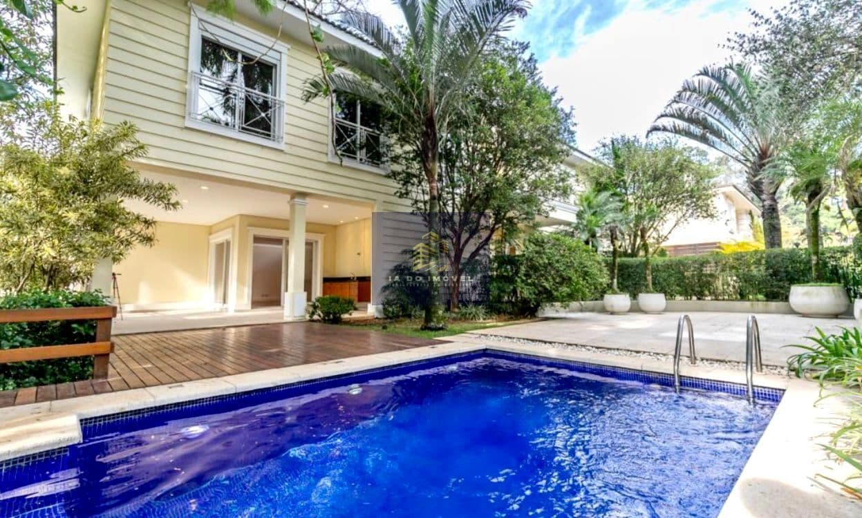 Maravilhosa Casa de Alto Padrão em Condomínio Fechado.