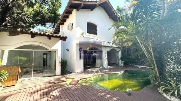 Casa de Alto Padrão, Á Venda, Jd. Novo Mundo.