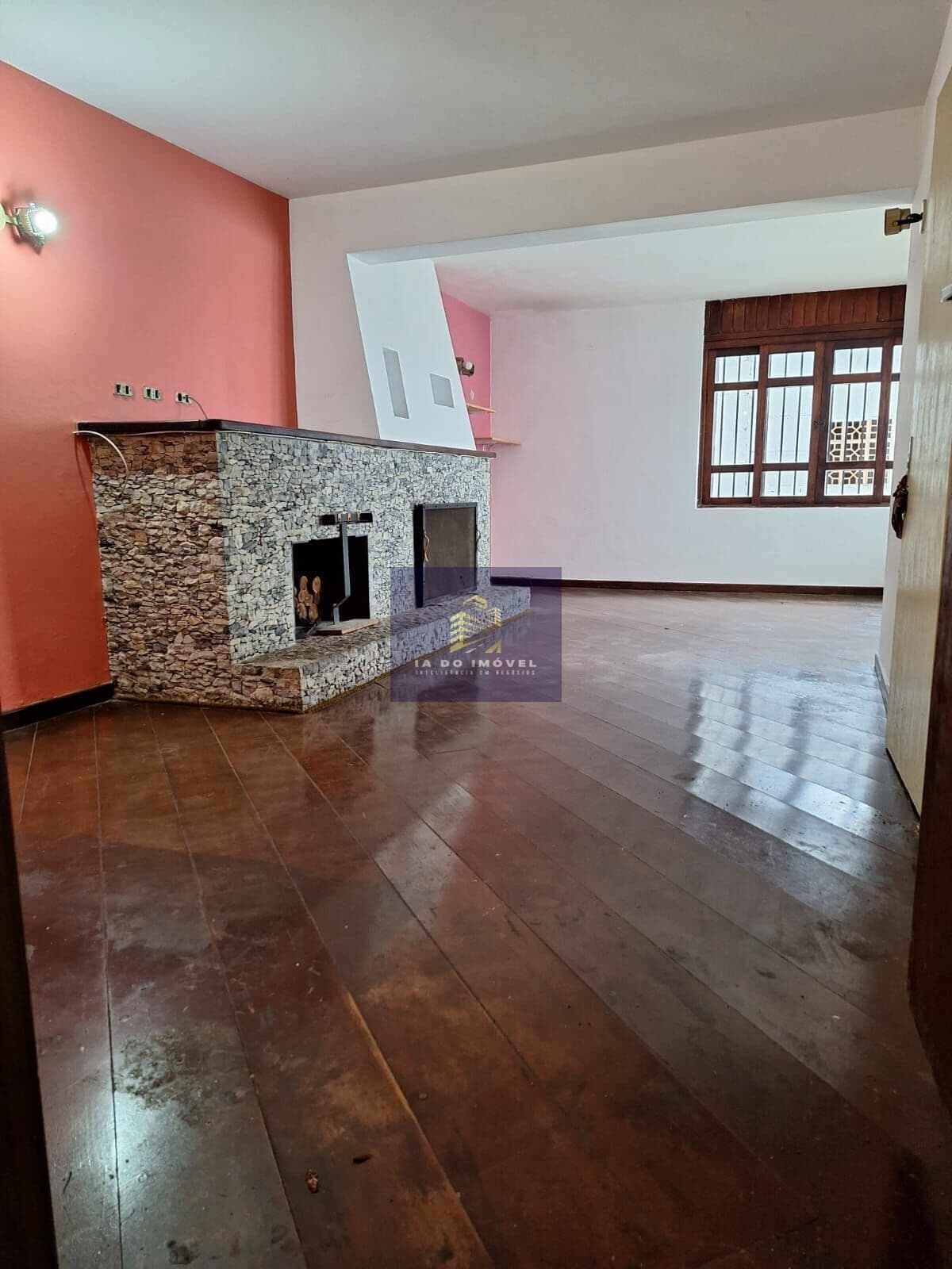 Casa Térrea com 3 dormitórios no Planalto Paulista!
