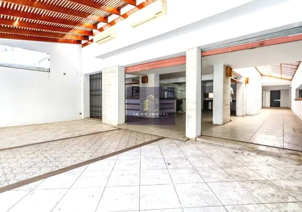 Excelente Ponto Comercial, em Moema Pássaros.