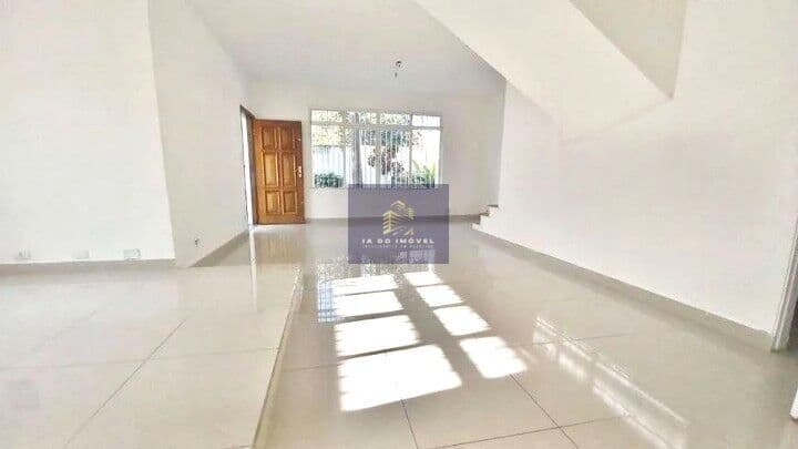 Ampla Casa Comercial para Venda, Campo Belo.