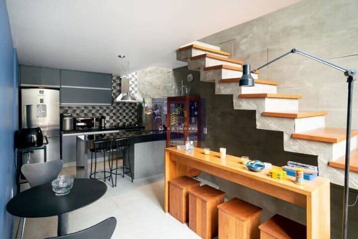Casa Triplex, com 10 Suítes, Locação, Campo Belo