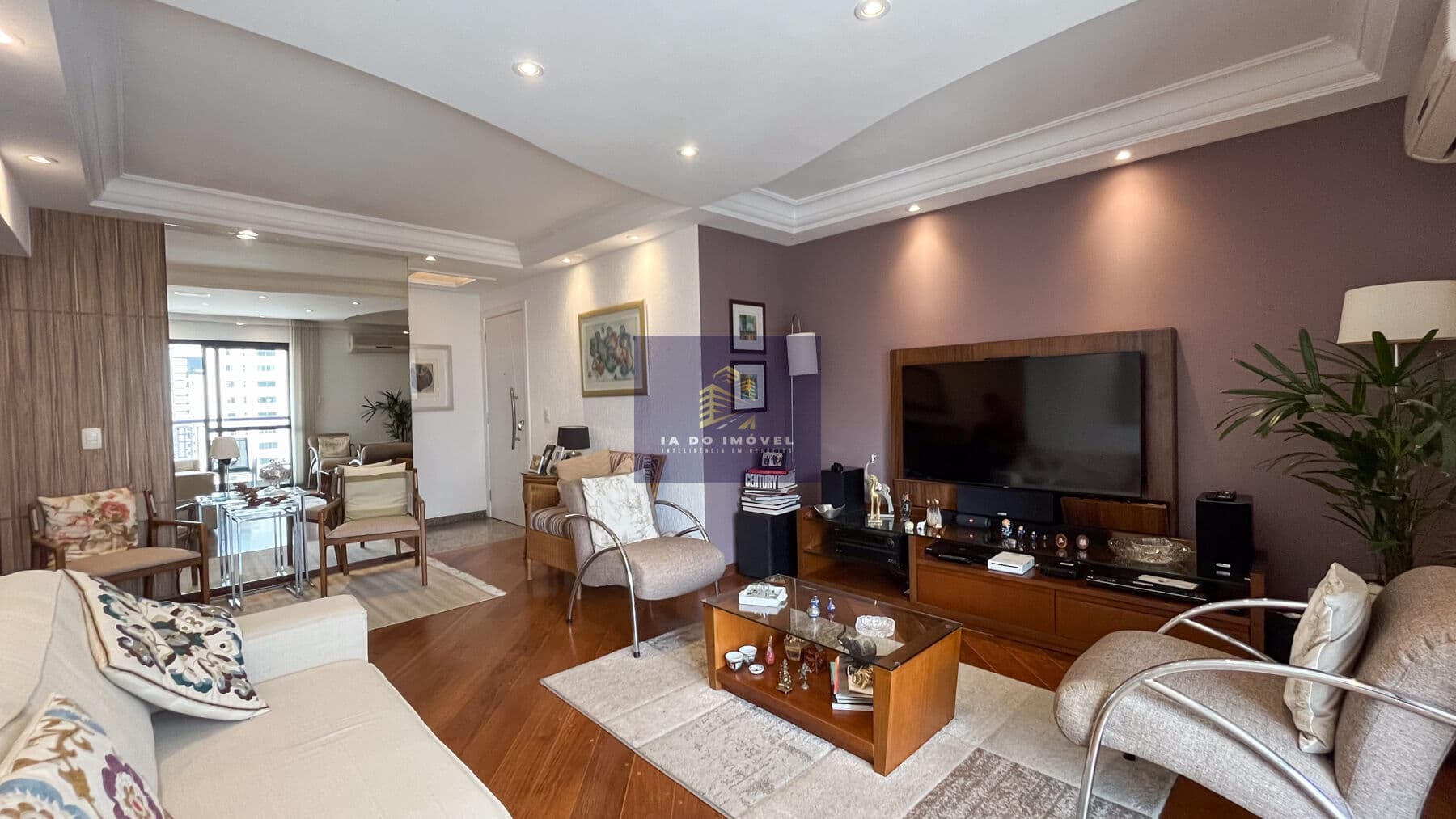 Apartamento em Moema 3 dormitórios, 1 suíte e 2 vagas