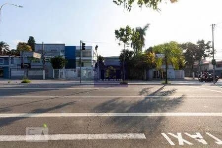 Casa Sobrado para venda ou locação !!!