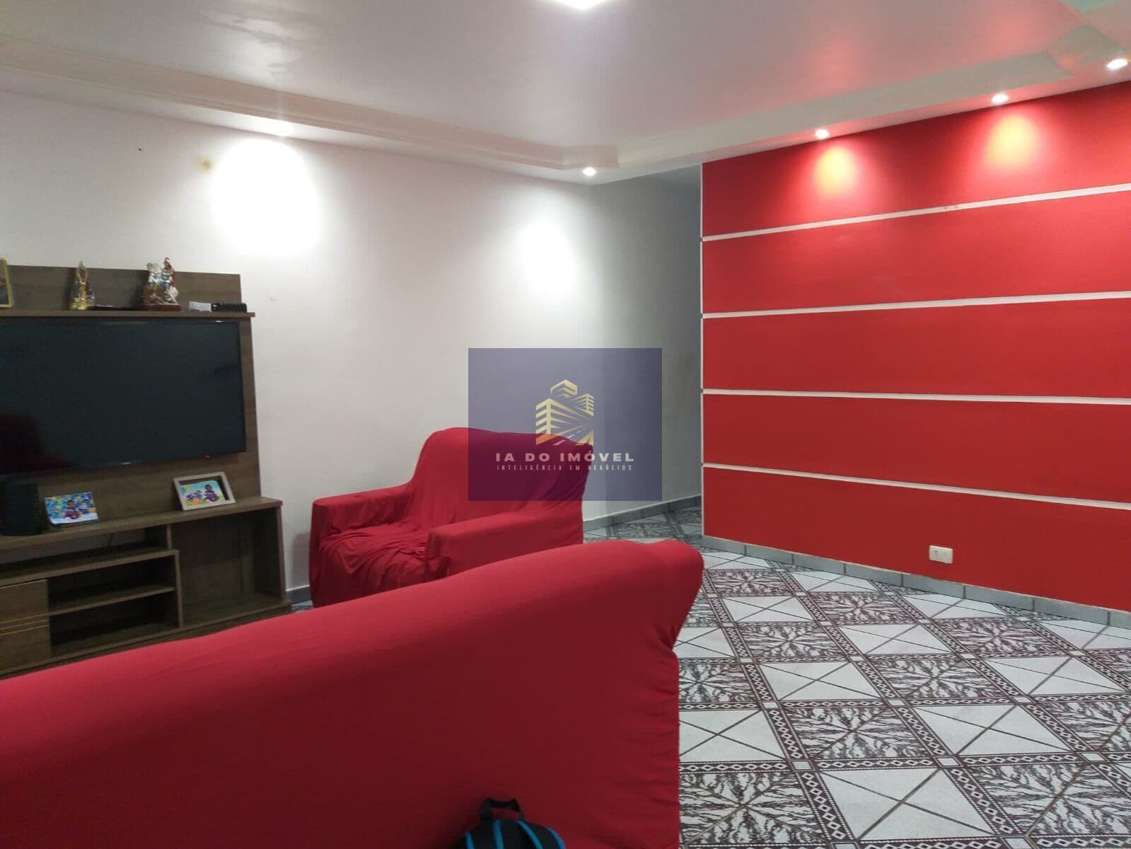 Casa com 2 dormitórios, churrasqueira, 2 vagas, na Vila Santa Catarina!