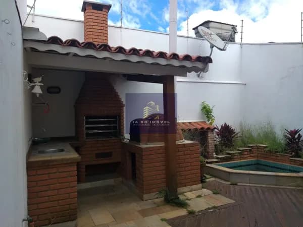 Sobradoá venda com 3 dormitórios, no Jardim Aeroporto!