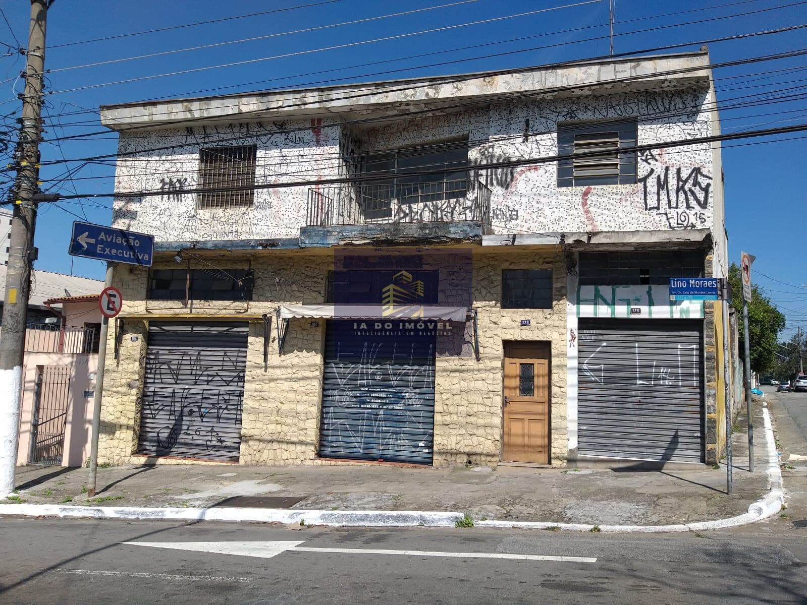 Prédio Comercialc comTerreno com 248 m² (11,82 x 20,98 m ) - Zoneamento ZC Area Construída 200 m2 em 2 pavimentos.