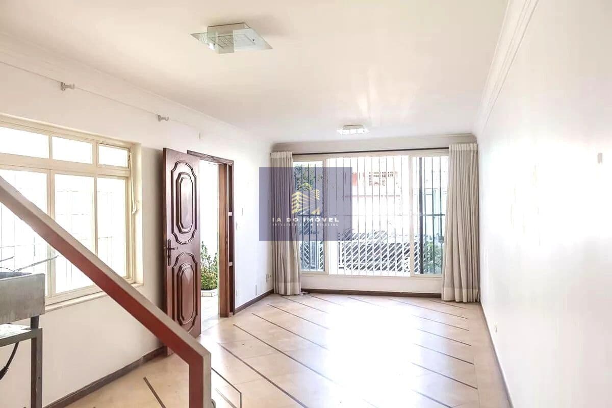 Casa Locação, em Excelente Localização.