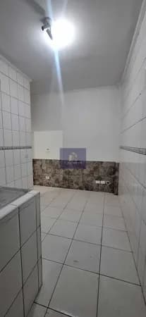 Casa térrea para alugar com 3 suítes, sem vaga na Vila Mascote!