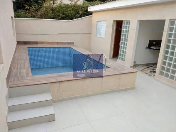 Casa Térrea Maravilhosa! 3 dormitórios, 300 metrôs de terreno no Campo Belo!