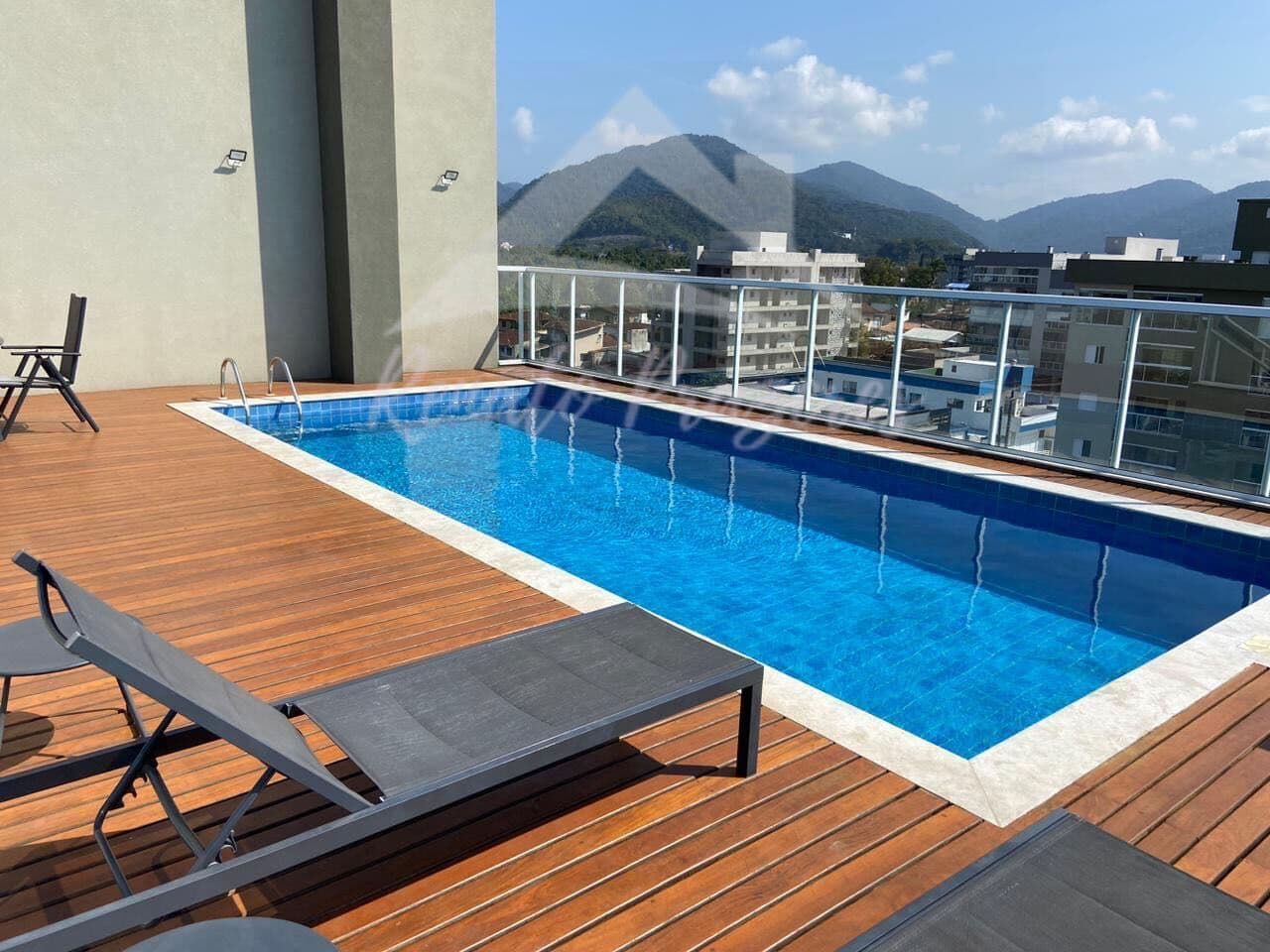 Apartamento novo de 89m2, 2 dorms, 2 suites, em frente ao aeroporto, à venda ou locação por R$850.000,00, no Centro, Ubatuba/SP