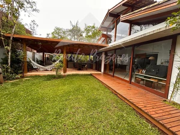 Raridade de Casa a venda com 04 suites em Itamambuca, Ubatuba/SP