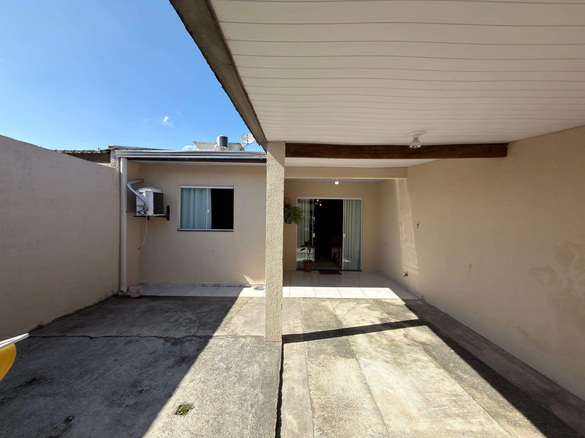 Casa em Paranaguá - Vila Paranaguá