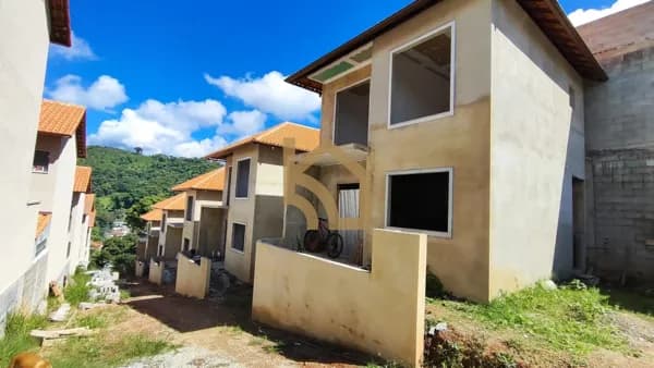 VENDA CASA DUPLEX EM NOVA SUIÇA - ACEITA FINANCIAMENTO