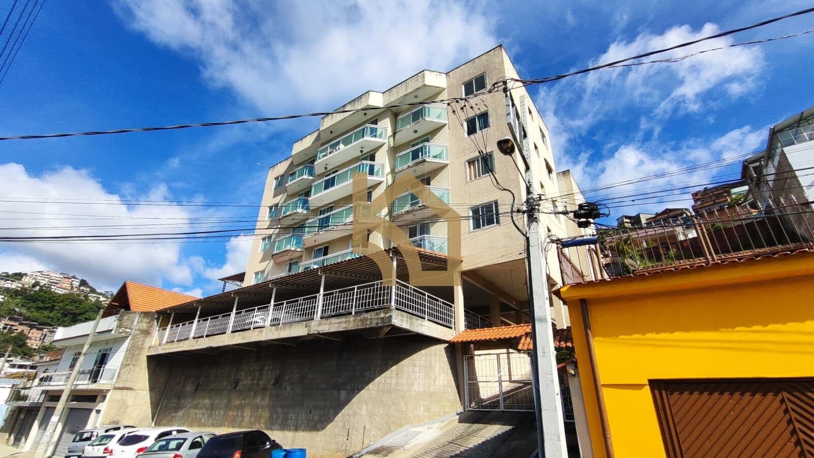 VENDA APARTAMENTO NO PRADO - COM ELEVADOR E GARAGEM - ACEITA FINANCIAMENTO