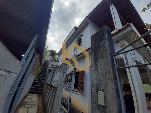 VENDA CASA NO RIVO TORTO - ESTUDA PERMUTA POR LOJA OU SALA COMERCIAL