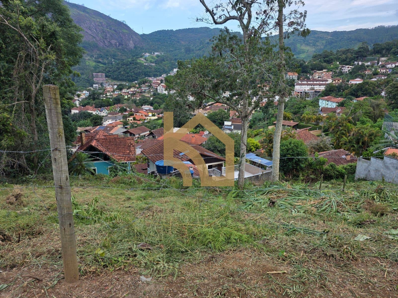 VENDA DE LOTE NO CONDOMÍNIO GREEN GARDEM -CÔNEGO