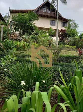 VENDA CASA CENTRO DE LUMIAR - OPORTUNIDADE DE INVESTIMENTO - CASA COM TRÊS ANDARES