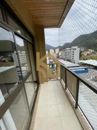 VENDA APARTAMENTO CENTRO DE NOVA FRIBURGO RJ COM 145M2