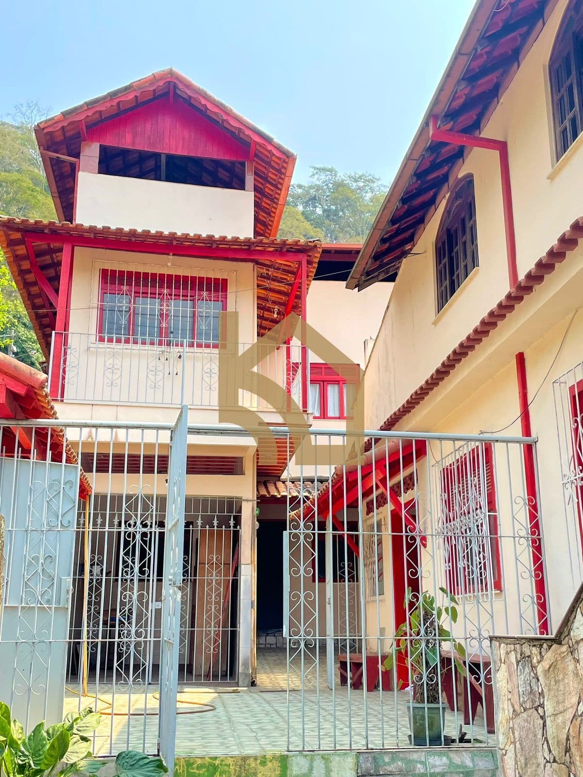PROPRIEDADE COM 04 CASAS | BANQUETE