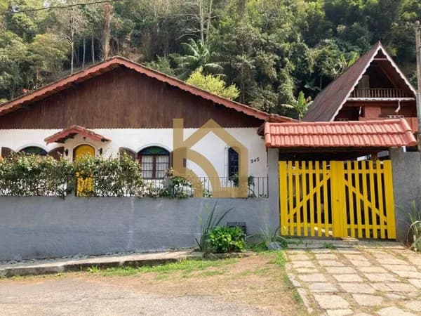 Casa em Nova Friburgo - Centro
