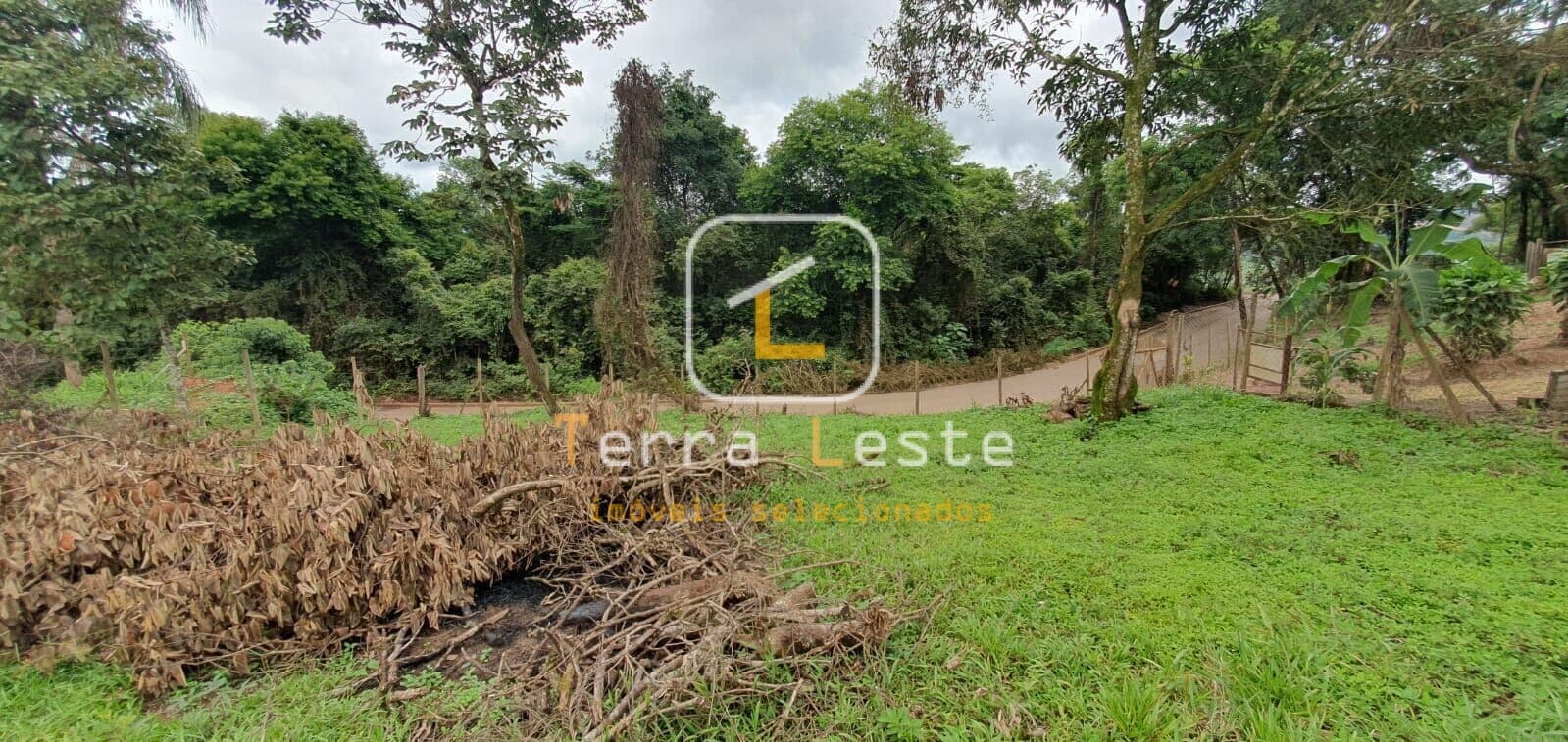 Lote/Terreno em Brumadinho - Centro