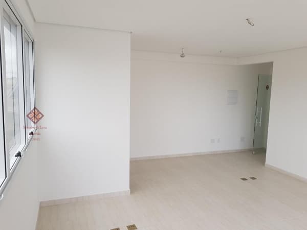 Sala Comercial para Venda em Ponta da Praia Santos-SP