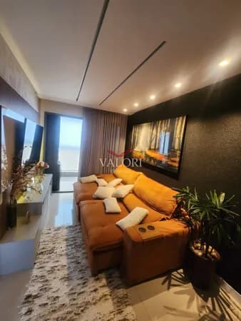 Apartamento de 2 quartos, mobiliado e próximo da praia